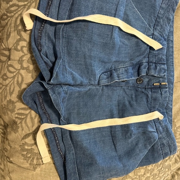 Wilfred Blue Linen Shorts - Picture 3 of 3